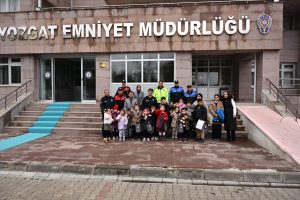 Minik yüreklerden Emniyet Müdürü Koç’a ziyaret