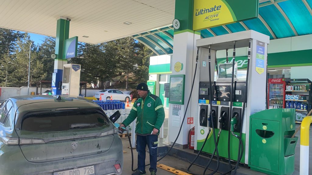 Akaryakıta yeni zam dalgası geliyor: Motorin 60 TL’yi aşacak