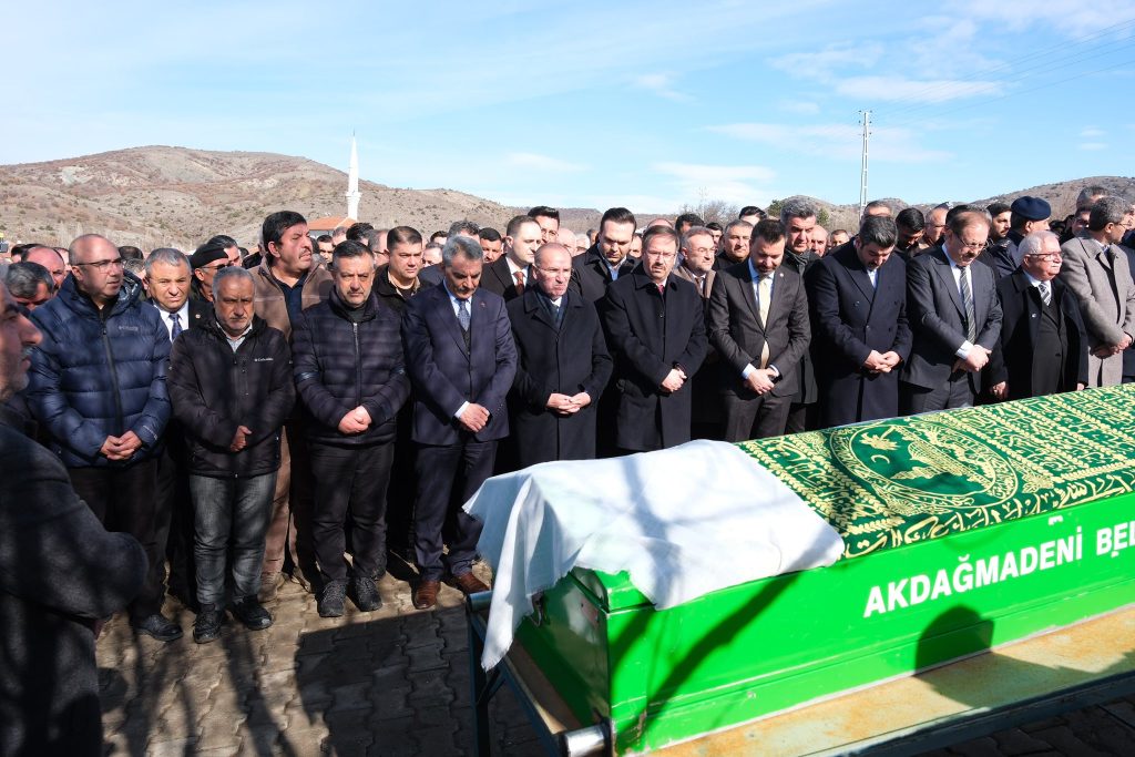 Bozdağ’ın Kayınvalidesi Yeter Dinç toprağa verildi