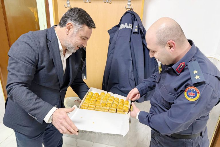 Yeni yıla görev başında girenler unutulmadı