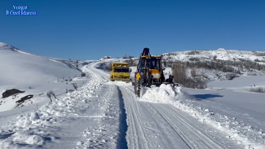 Yozgat’ta karla mücadele çalışmaları aralıksız sürüyor