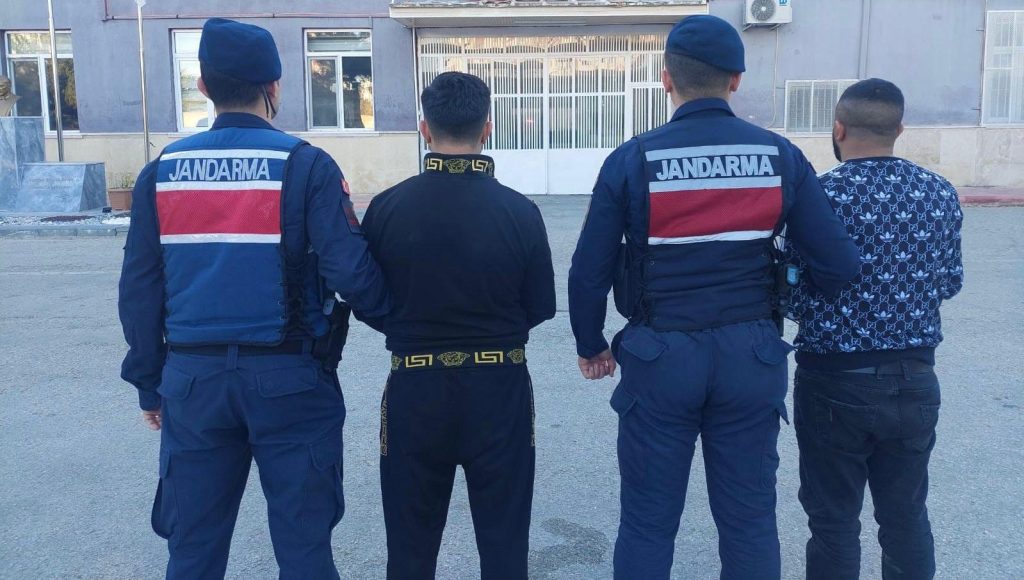 Yozgat’ta aranan 2 şahıs yakalandı