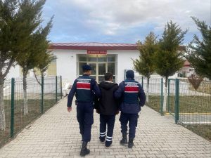 3 ilçede aranan şahıslar yakalandı