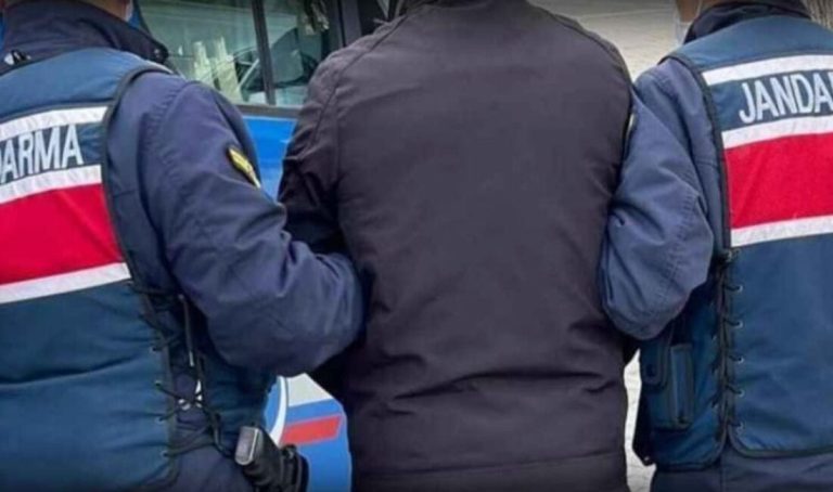 Jandarmadan aranan şahıslara operasyon