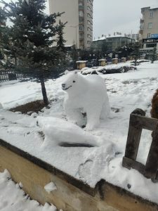 Kar yağışı sanata dönüştü