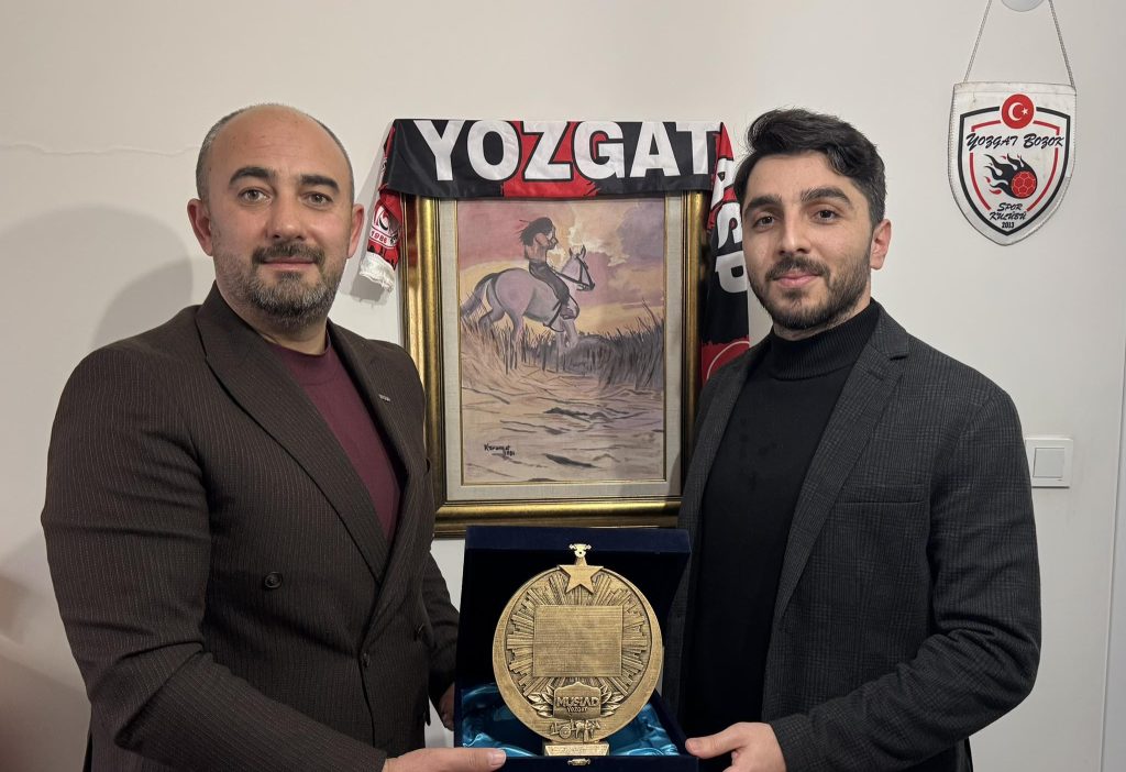 Uyar’dan İYF Başkanı Arslan’a hayırlı olsun ziyareti