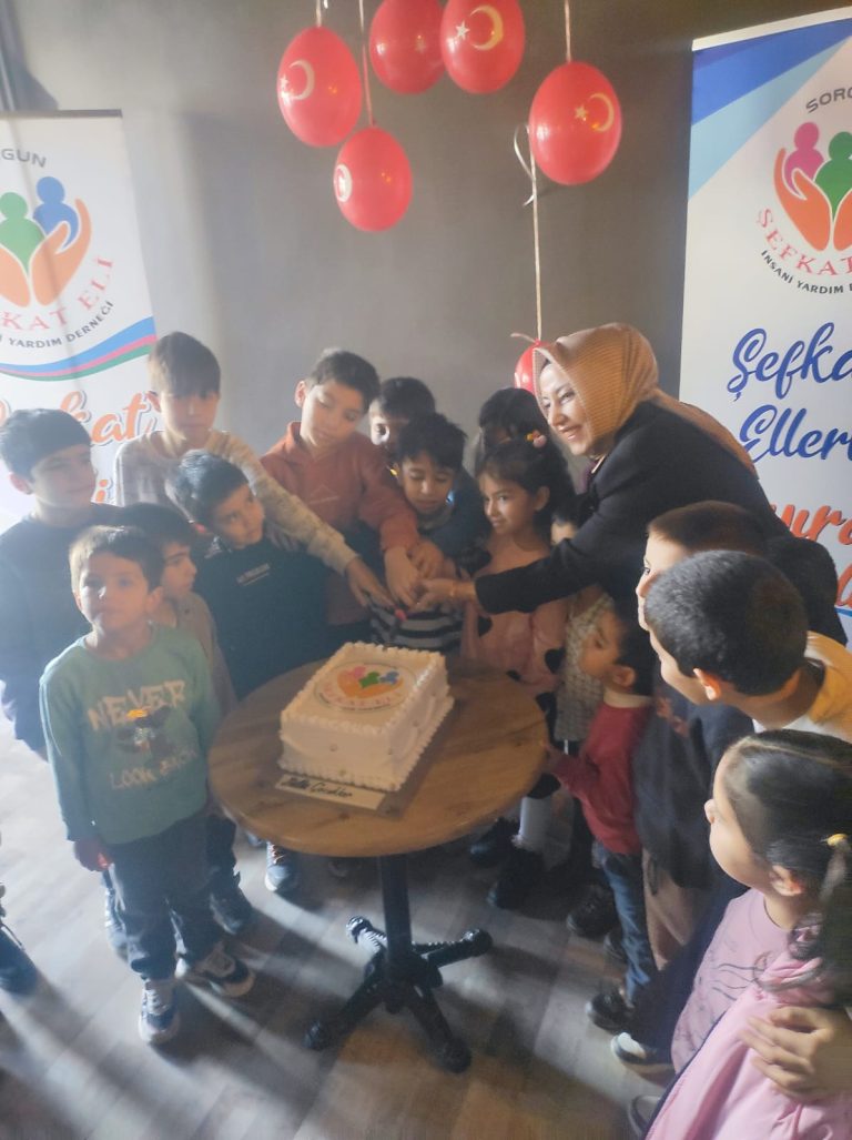 Şefkat Eli miniklerin yüzünü güldürdü