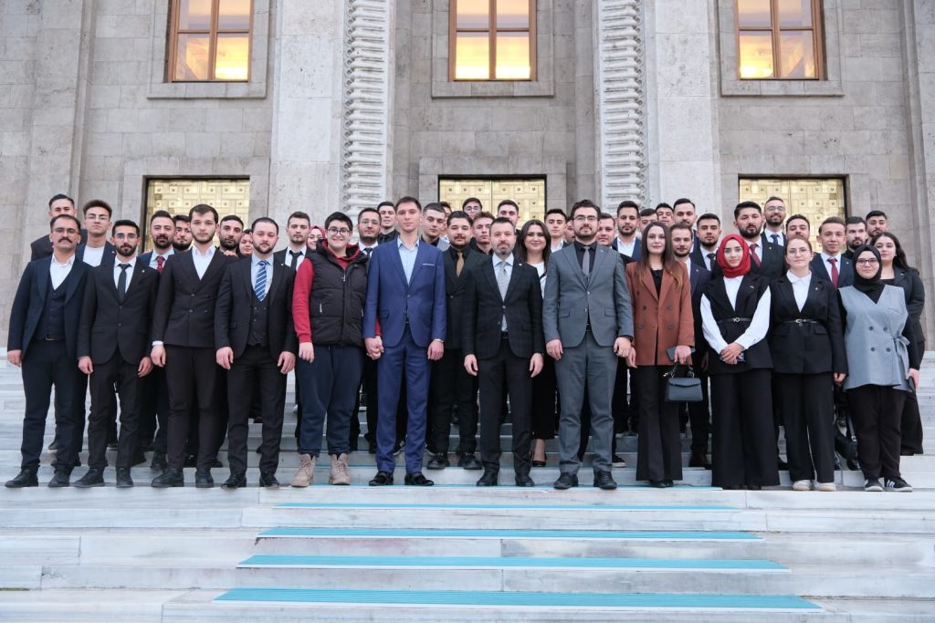 AK Parti Yozgat Gençlik Kolları’ndan Ankara çıkarması