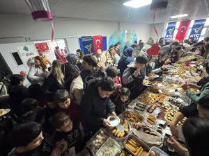 AYÇ Koleji’nden anlamlı bayram projesi