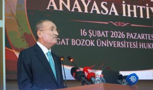 Bozdağ: “Türkiye darbe metniyle yürüyemez”