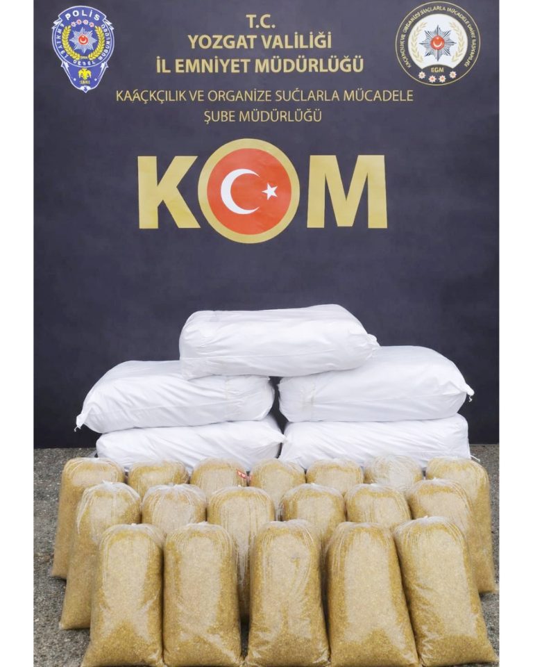  Şüpheli araçta 330 Kg kaçak tütün ele geçirildi