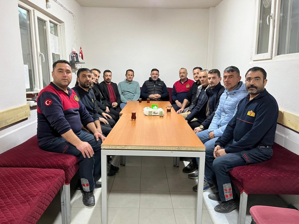 Arslan, itfaiye personeliyle sahur sofrasında buluştu