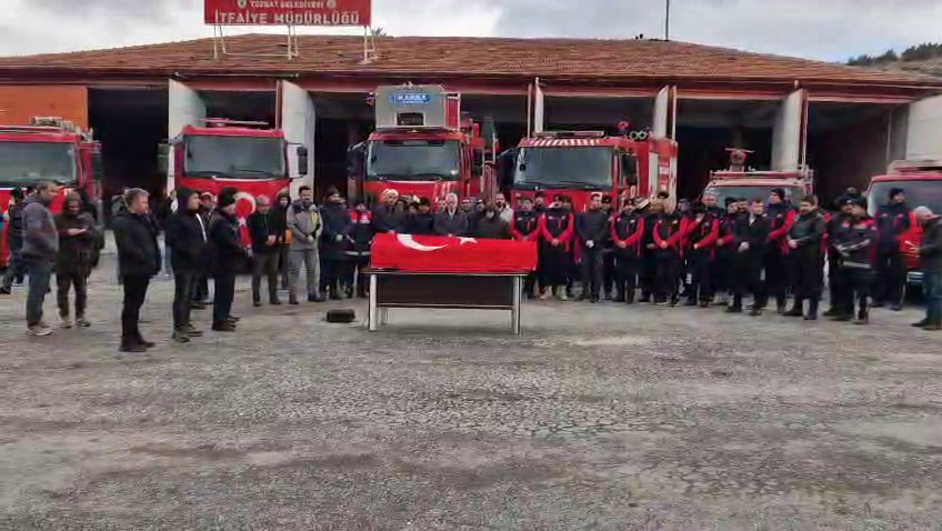 İtfaiye personeline gözyaşlarıyla veda