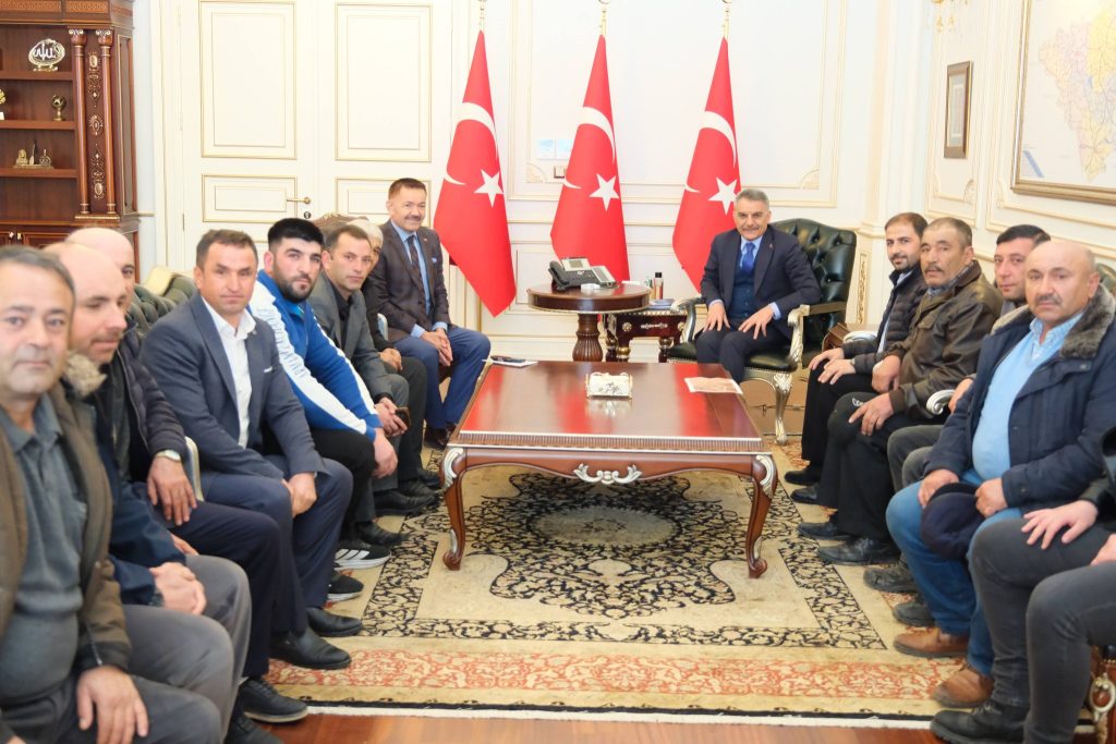 Muhtarlardan Vali Özkan’a ziyaret