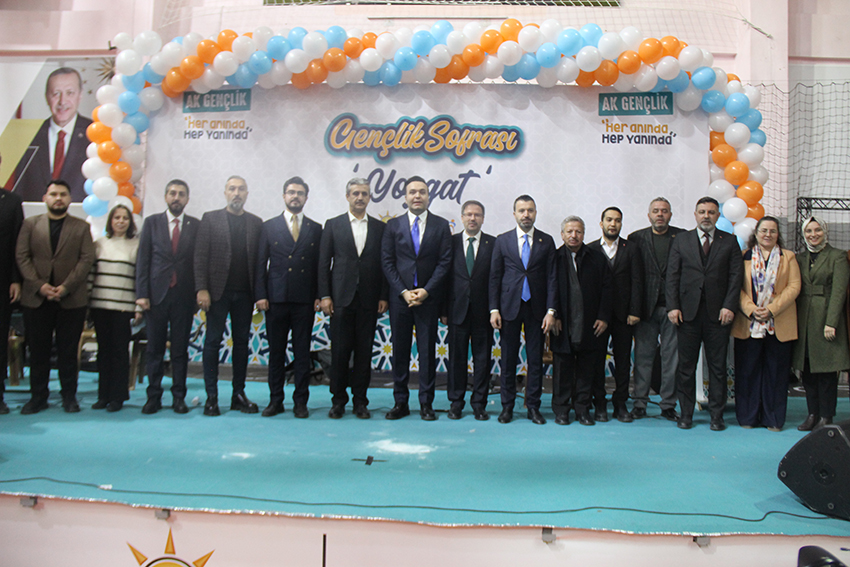 Ak gençlikten büyük buluşma