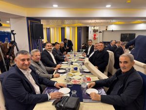 AK Parti teşkilatı sahurda tek yürek oldu