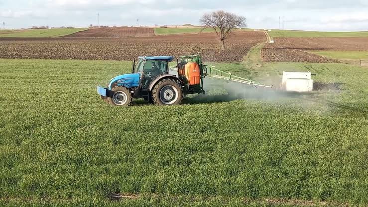 Akaryakıt krizi ekonomiyi sarsıyor