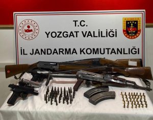 Jandarmadan silah operasyonu