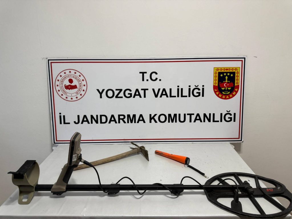 Jandarmadan kaçak kazıya suçüstü