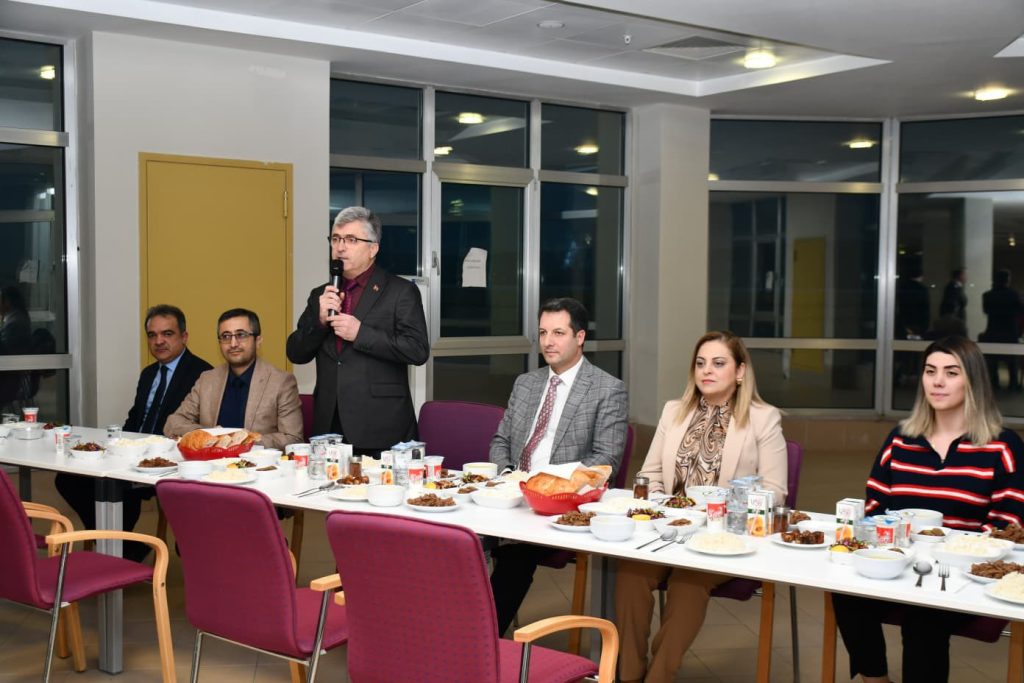  Sağlık çalışanları iftarda buluştu