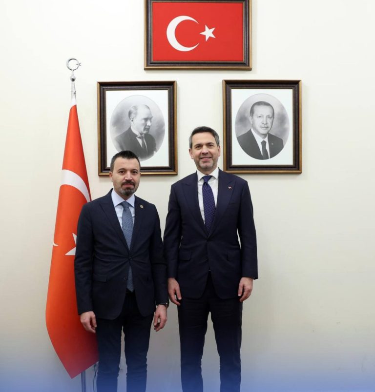 Şahan’dan Bakan Bayraktar’a ziyaret