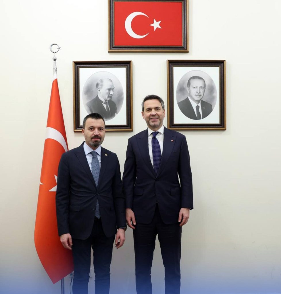 Şahan’dan Bakan Bayraktar’a ziyaret