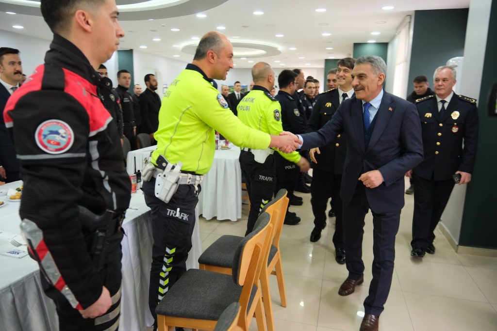 Vali Özkan’dan yoğun bayram programı