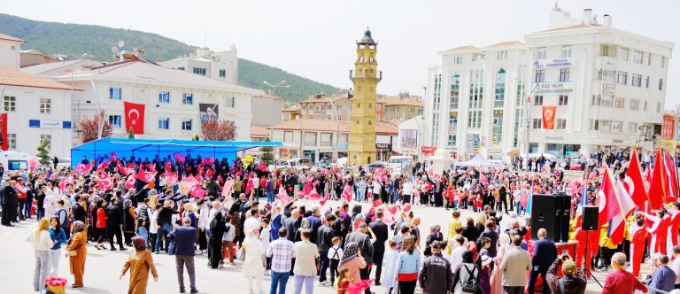 Buruk 23 Nisan sevinci