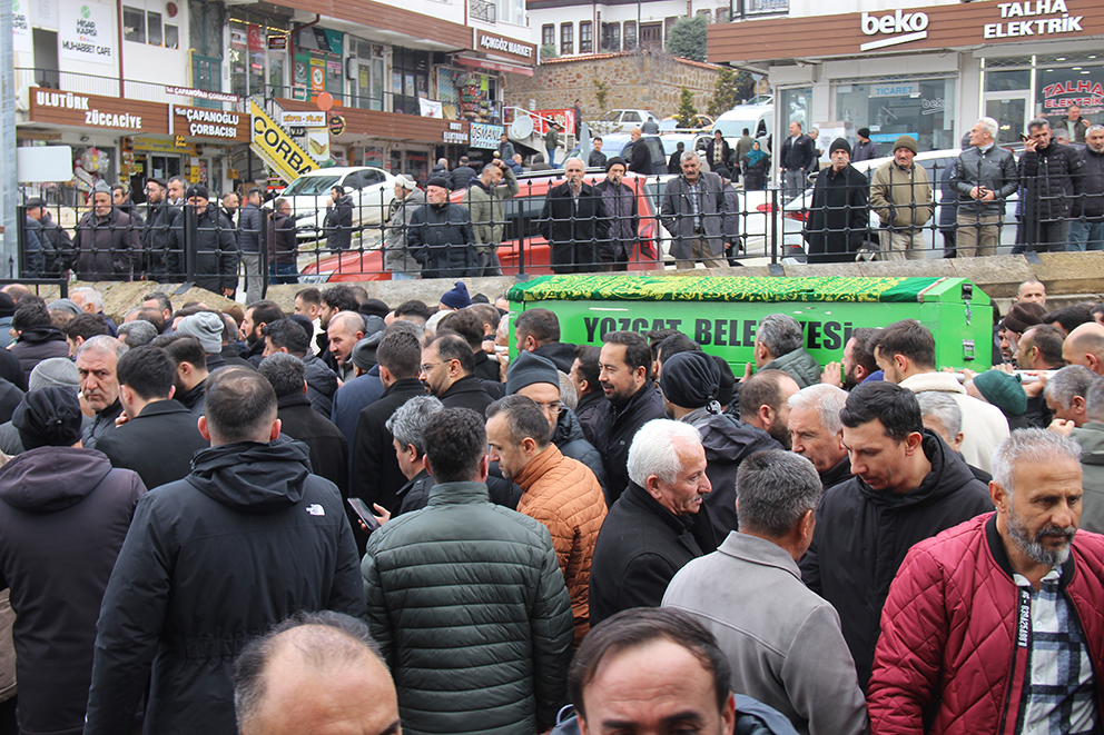 Durmuş Çağlayan toprağa verildi