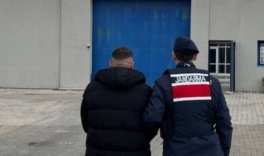 Aranan şahıs jandarma operasyonuyla yakalandı