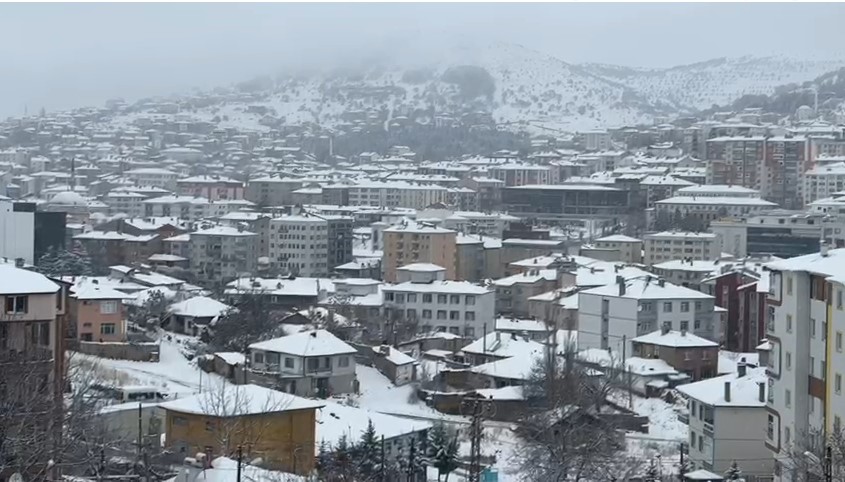 Baharı beklerken kar geliyor