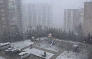 Nisan ayı ortasında Yozgat beyaza büründü