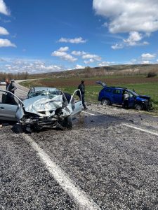 VİDEOLU HABER: Boğazlıyan karayolu’nda feci kaza: 2’si ağır 4 yaralı