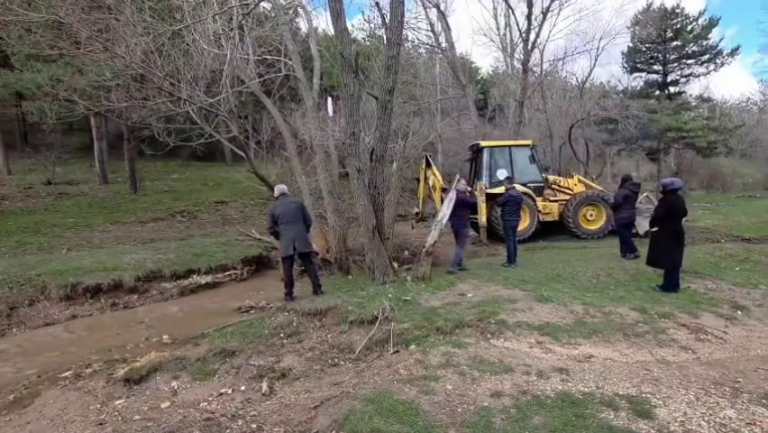 Kirazlı gölet çevresine yeni piknik alanı