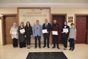 Altınkaynak’tan başarılı öğretmenlere teşekkür belgesi