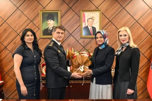 Polis Eşleri Derneği’nden Koç’a ziyaret