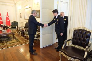 Vali Özkan, emniyet teşkilatı’nı makamında ağırladı