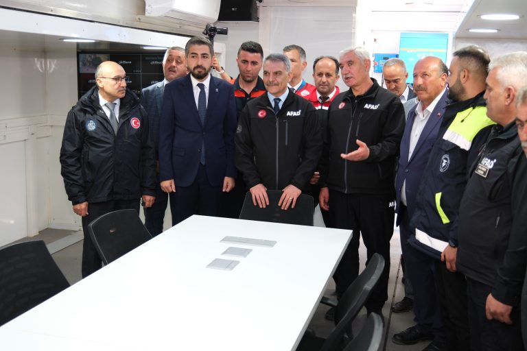 Baraj taşkını senaryosu gerçeği aratmadı