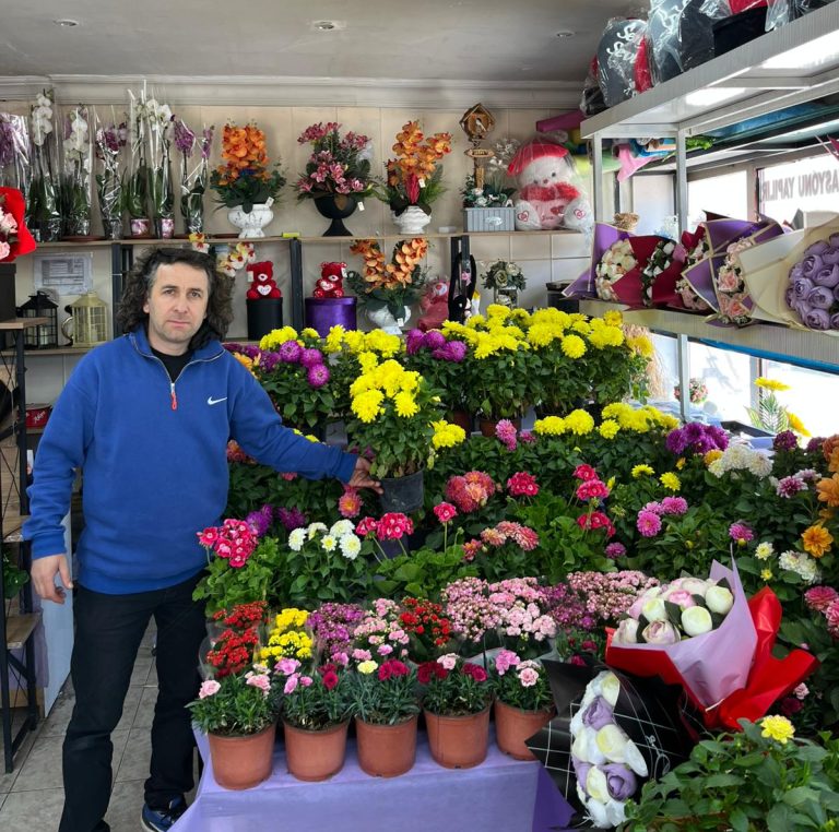 Çiçekçilerde Anneler Günü mesaisi başladı