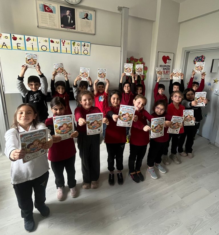 Annelerinin isimlerini şiire döktüler