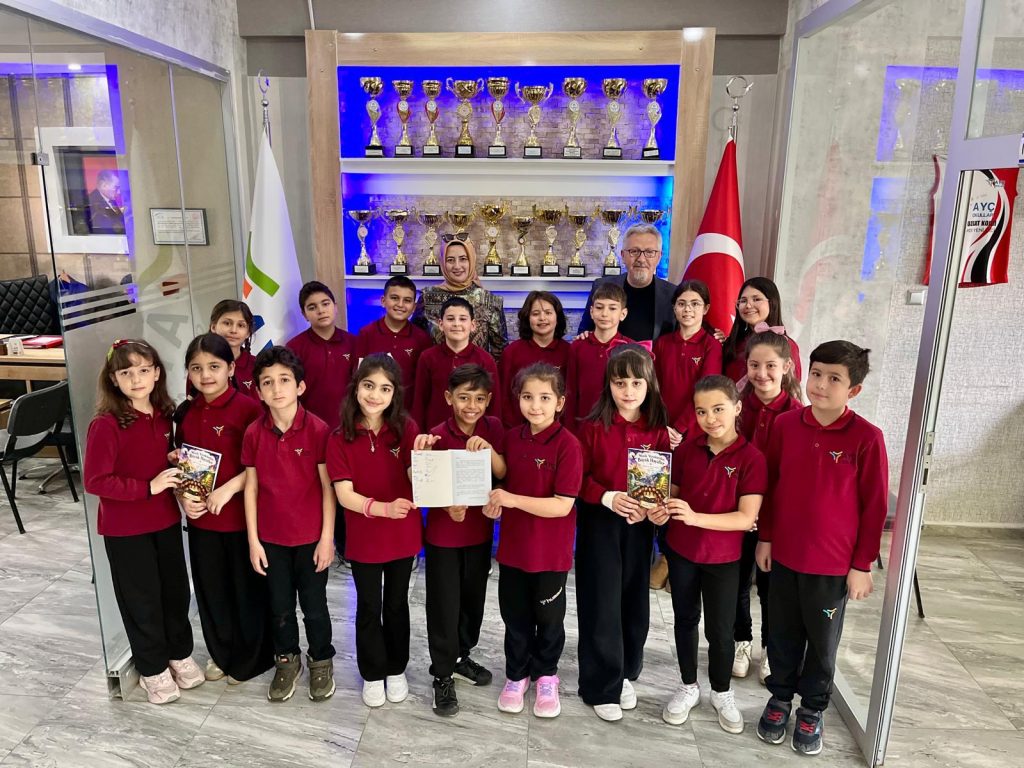 Öğrenciler kendi kitaplarını yazdı