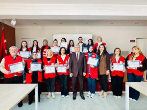 Gönüllülere SAHA Eğitimi Sertifikası verildi