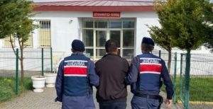 Aranan 4 şahıs yakalandı