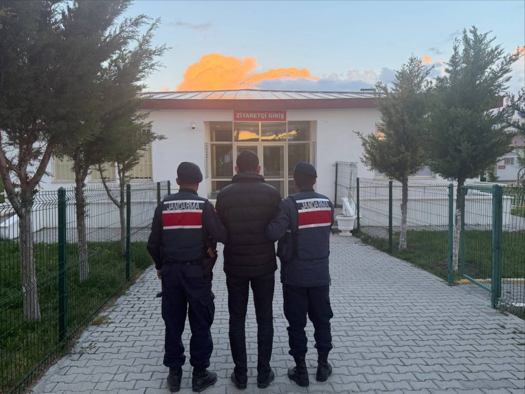 Aranan 6 şahıs yakalandı