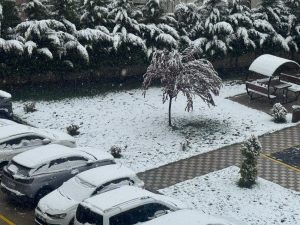 Yozgat’ta Mayıs ayında kar sürprizi
