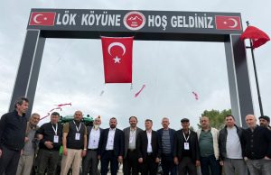 Bayram ve açılış coşkusu bir arada
