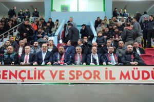 Play-Off heyecanı dev ekranda yaşandı