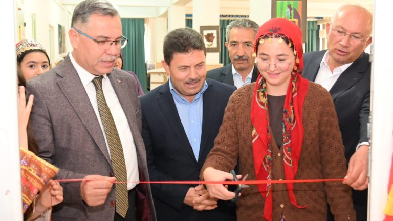 Öğrencilerden kültür ve sanat şöleni