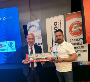 Erkoçoğlu Antalya’da ödüllendirildi