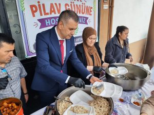 Okulda geleneksel pilav şenliği
